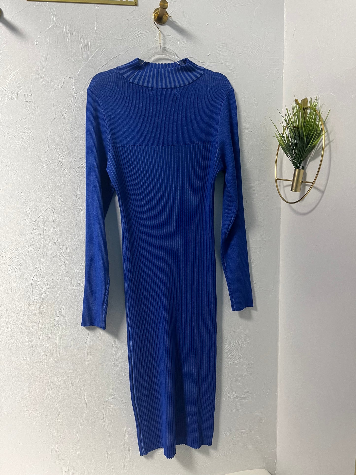 Keyhole Midi Sweater Dress