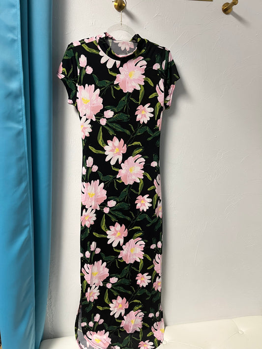 Floral Mock Neck Maxi Dress